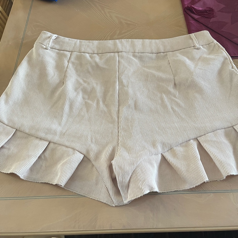 Beige colored corduroy ruffle shorts size 3X